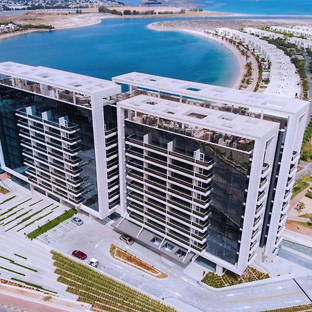 Live Here, Enjoy Waters Of Arabian Gulf Ras al-Khaimah Exterior foto